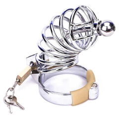 Unlock a new level of intimacy with this macho cage! Designed for the alpha who's ready to explore his submissive side, this dominant device keeps beta urges in check, enhancing pleasure for both partners.